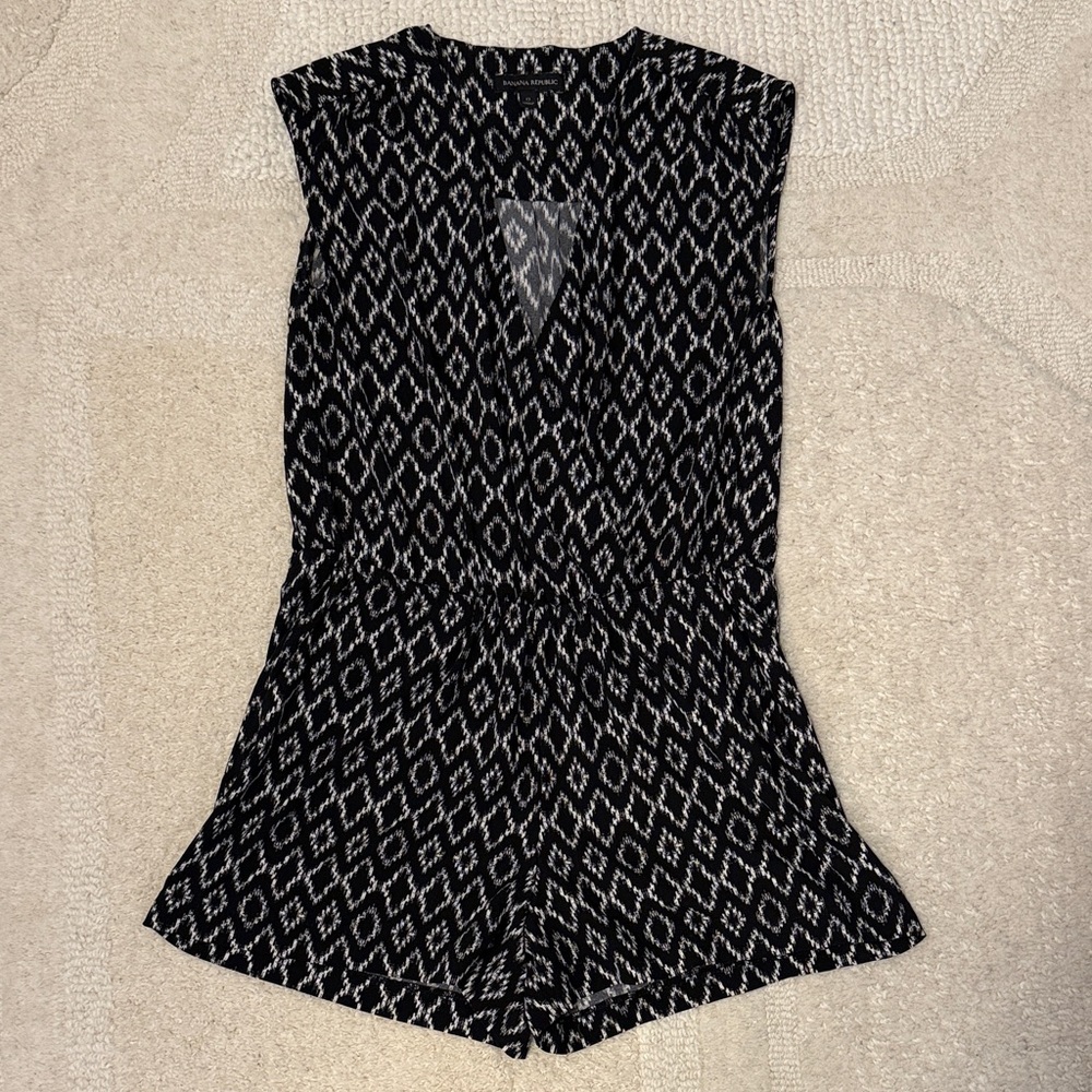 Banana Republic Monochrome Geometric Romper